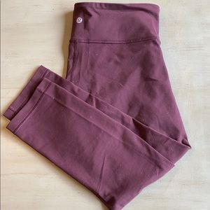 Lululemon Wunder Under Cropped Leggings